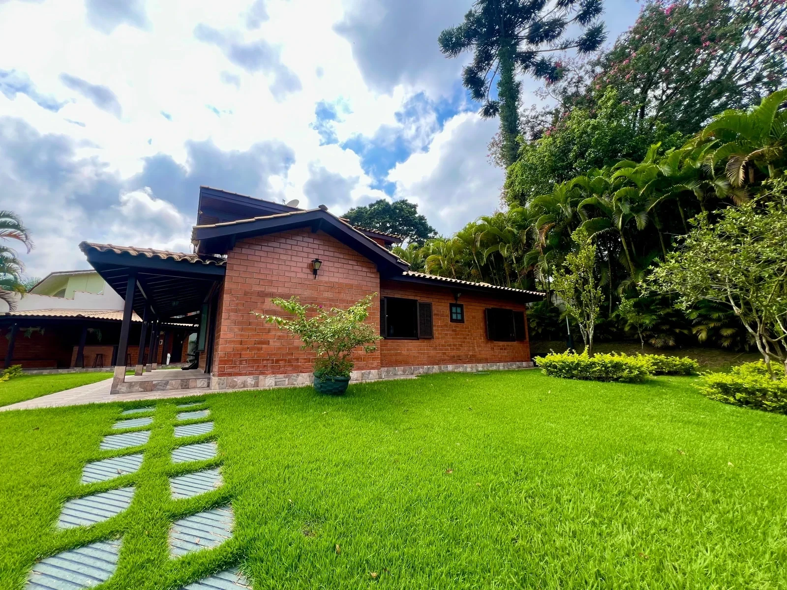 Imagem Chácara com 3 Quartos à Venda, 280 m² em Santa Isabel - Santa Isabel