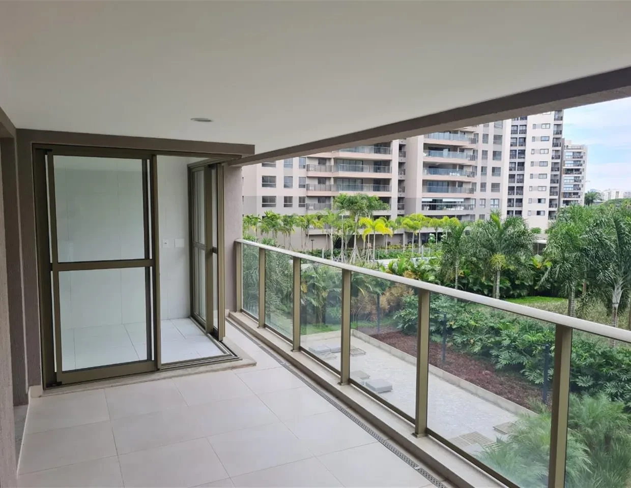 Imagem Apartamento com 3 Quartos para Alugar, 120 m² em Barra da Tijuca - Rio de Janeiro