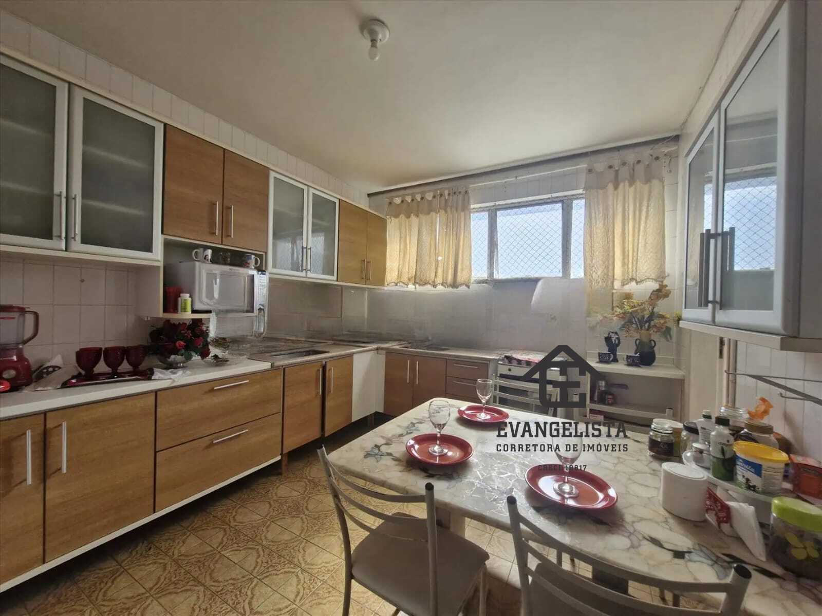 Foto do imóvel: Apartamento com 4 Quartos à Venda, 223 m² em Pituba - Salvador