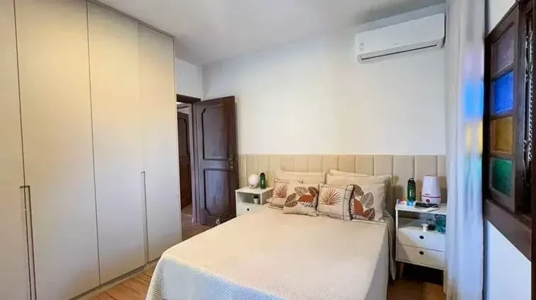 Imagem Casa com 5 Quartos à Venda, 279 metros em Alto Barroca - Belo Horizonte