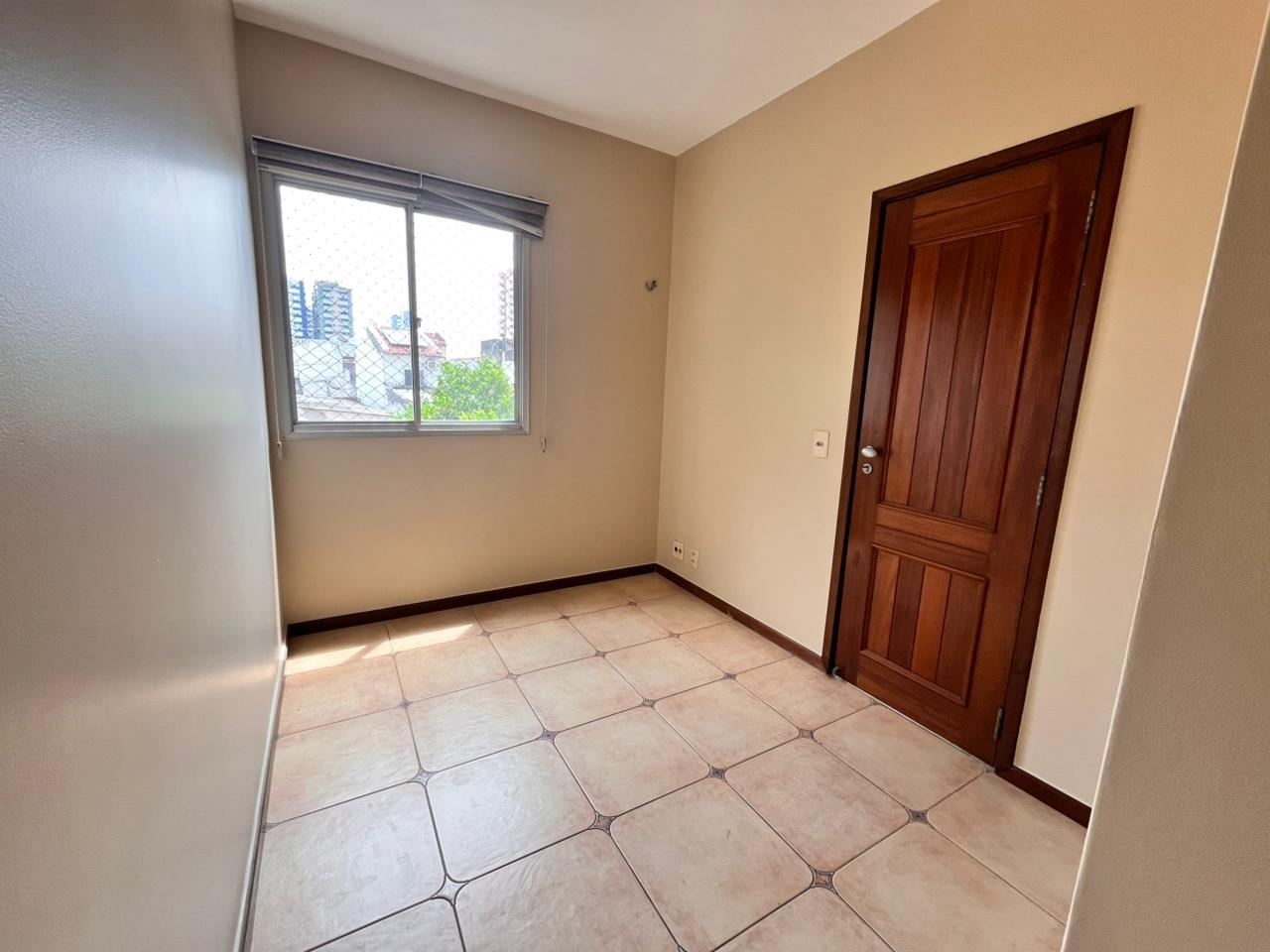Foto do imóvel: Apartamento com 3 Quartos para Alugar, 100 m² em Pedreira - Belém