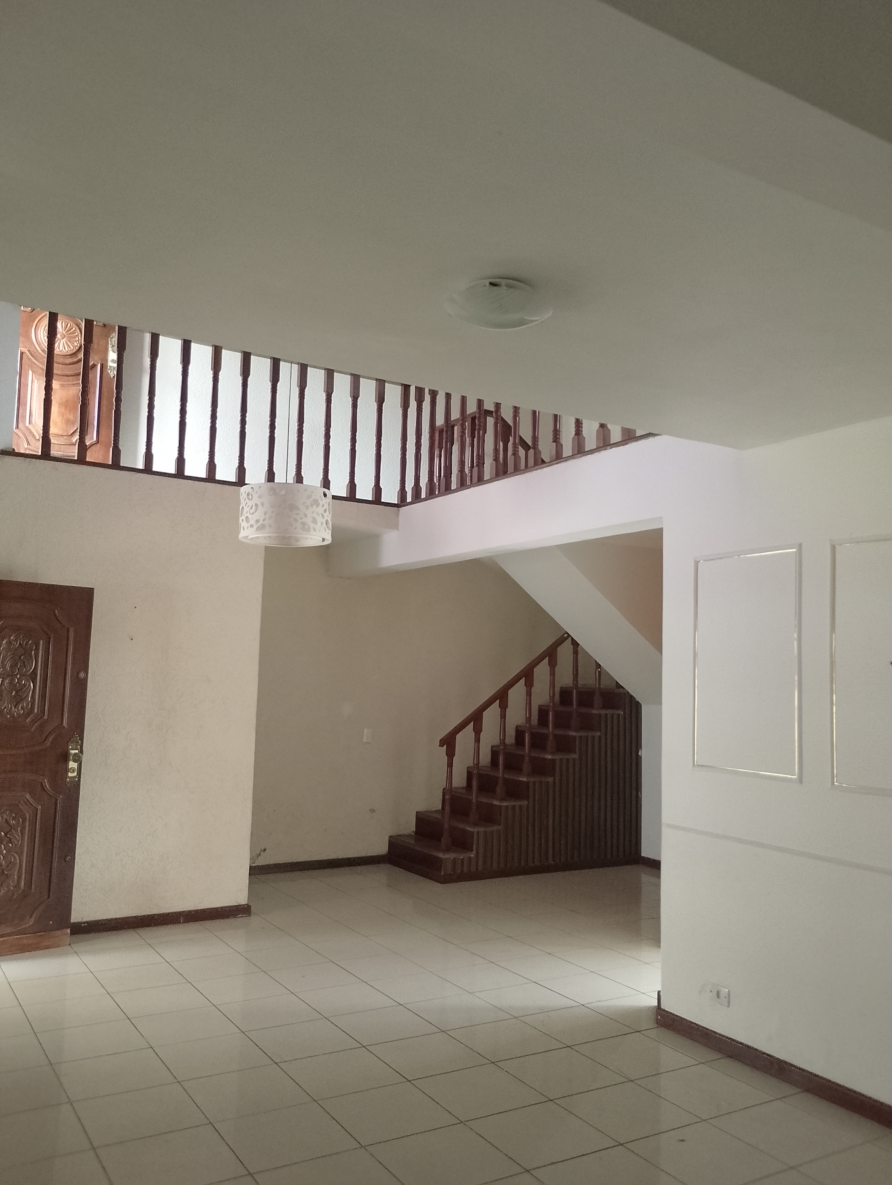 Imagem Sobrado com 3 Quartos à Venda ou Locação, 300 m² em Vila Ipiranga - Mogi das Cruzes