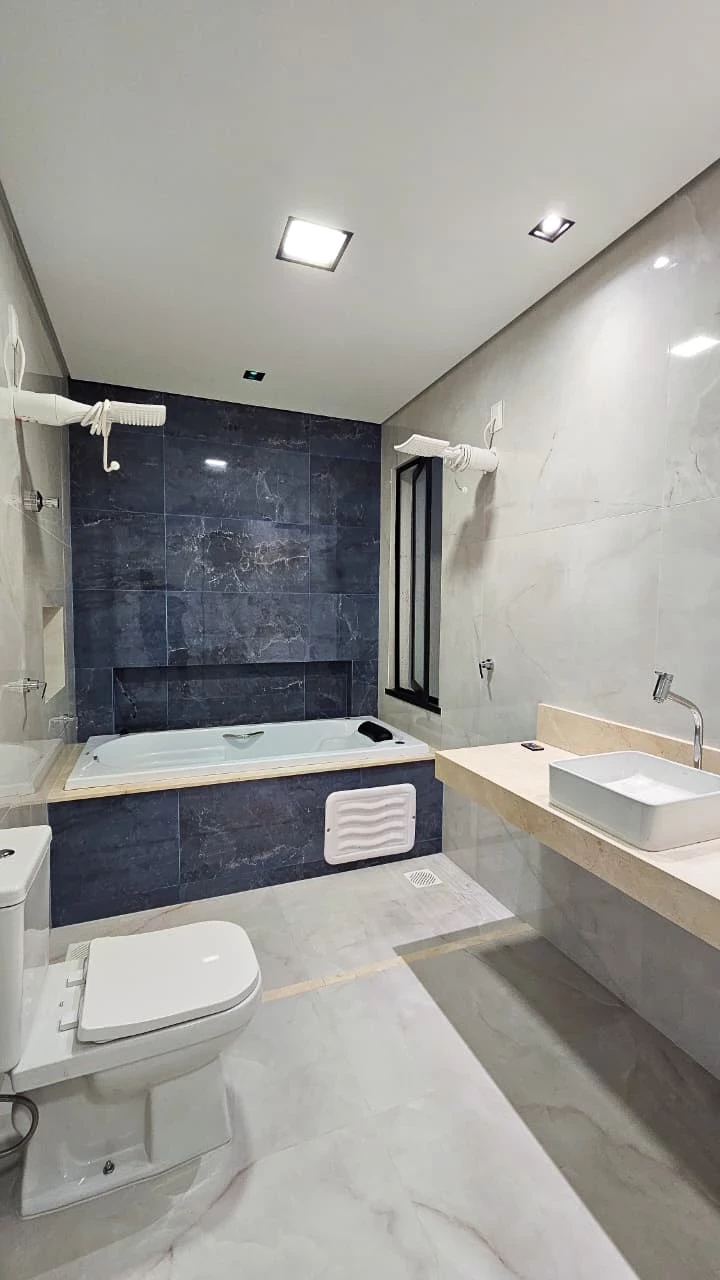 Imagem Casa de Condomínio com 4 Quartos à Venda, 267 m² em Cidade Alpha - Eusébio