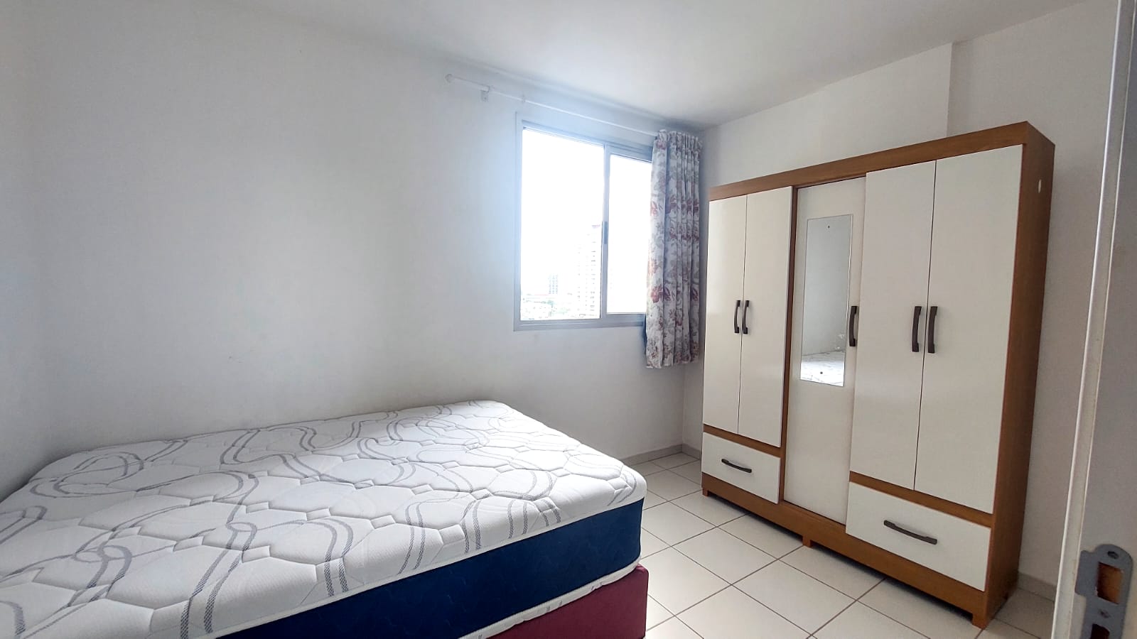 Imagem Apartamento com 3 Quartos para Alugar, 77 m²em Aleixo - Manaus
