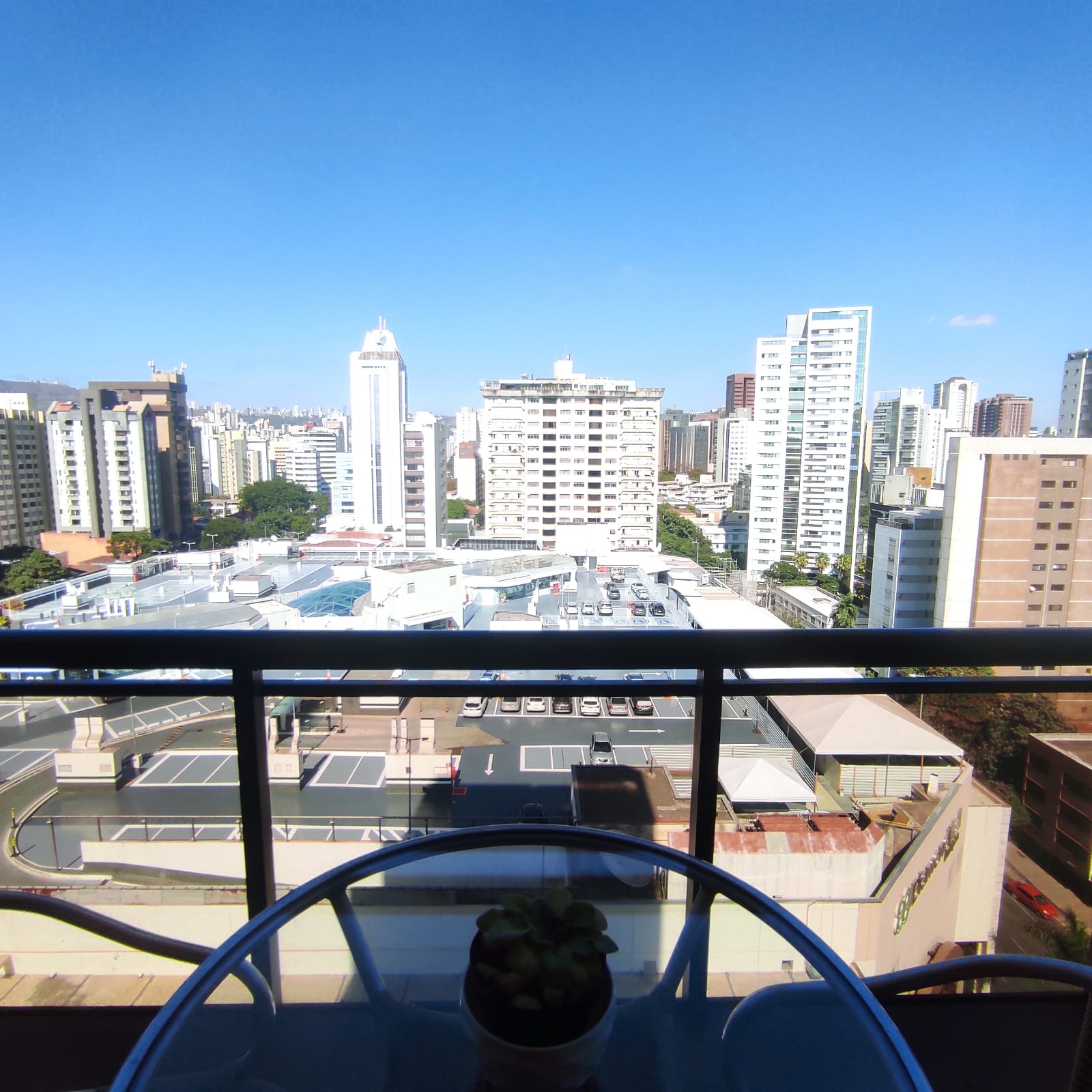 Imagem Apartamento com 4 Quartos à Venda, 316 m²em Lourdes - Belo Horizonte