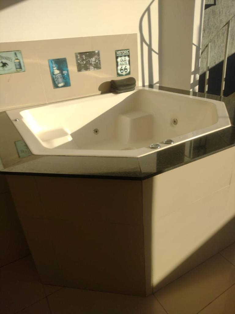 Imagem Casa com 3 Quartos à Venda, 201 m²em Horto Santo Antonio - Jundiaí