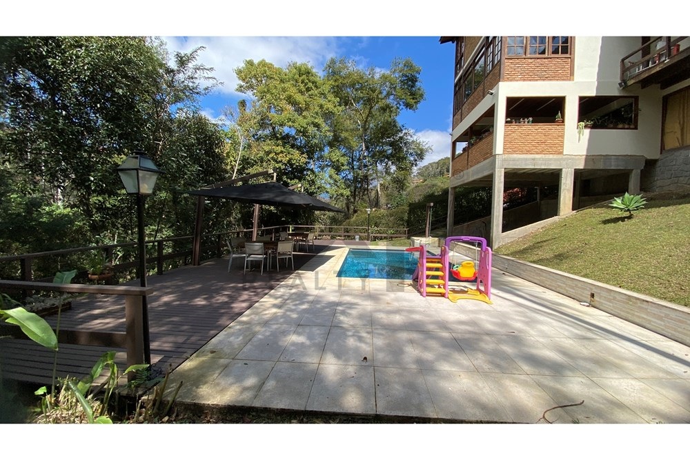 Foto do imóvel: Casa de Condomínio com 5 Quartos à Venda, 317 m² em Itaipava - Petrópolis