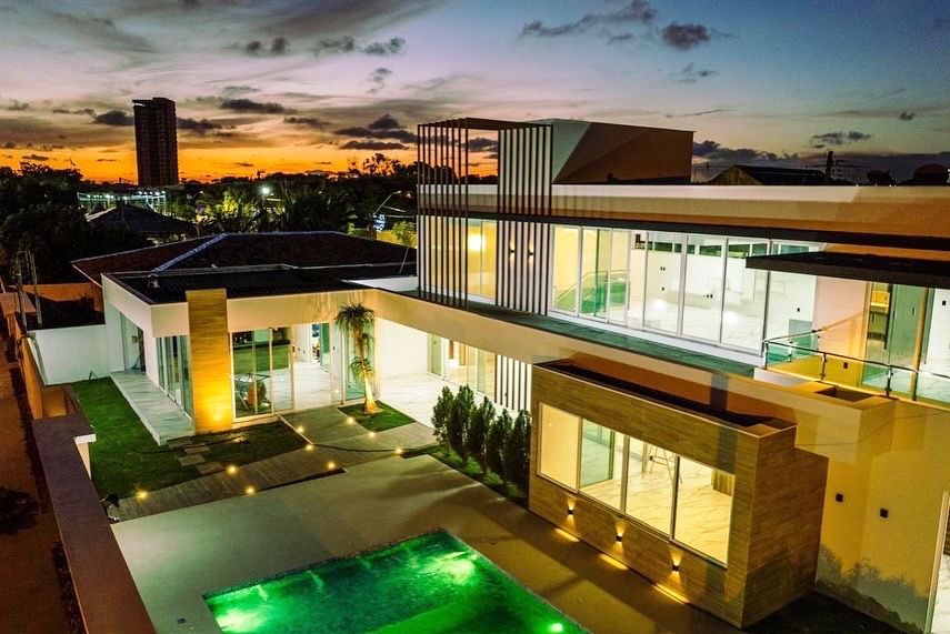 Imagem Casa de Condomínio com 5 Quartos à Venda, 710 m² em Gruta de Lourdes - Maceió
