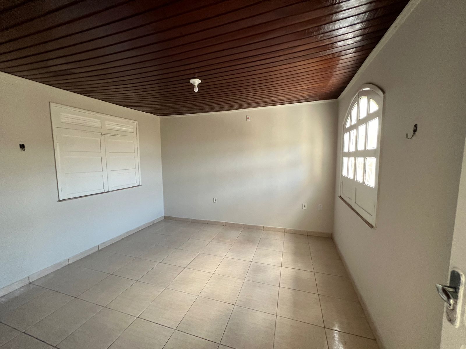 Imagem Casa com 3 Quartos para Alugar ou Temporada, 150 m²em Santíssimo - Santarém