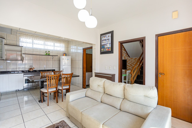 Imagem Casa com 3 Quartos à Venda,  em Sítio Cercado - Curitiba