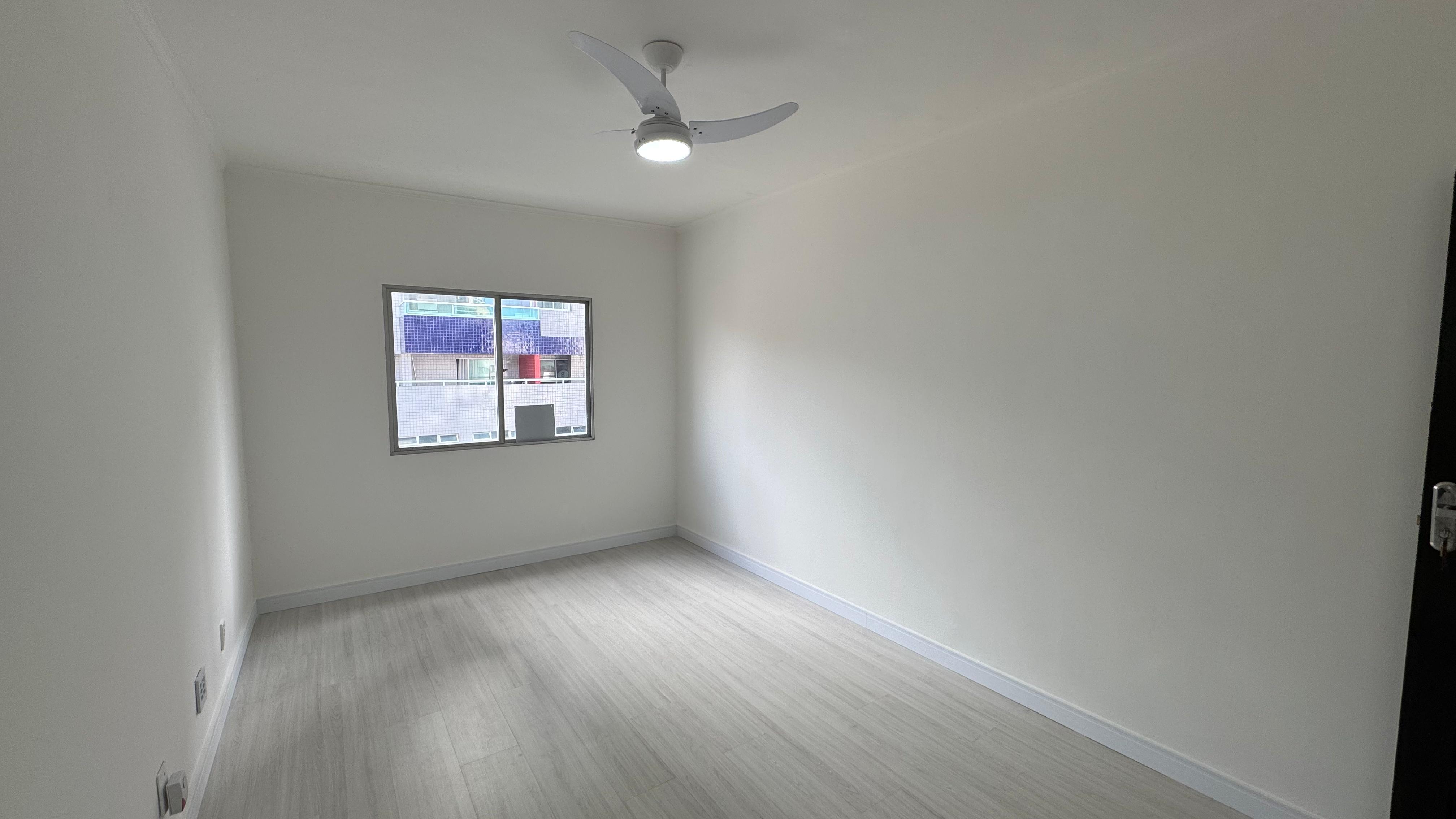 Imagem Apartamento com 2 Quartos à Venda, 58 m² em Ocian - Praia Grande
