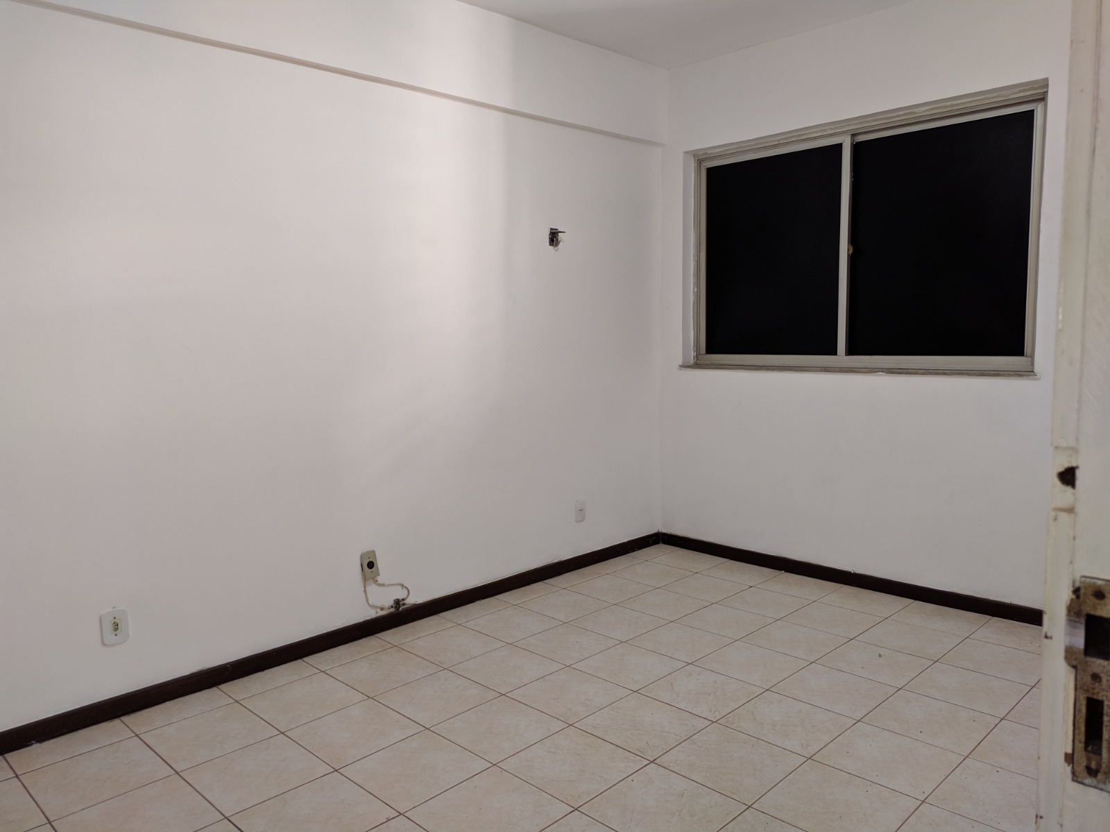Imagem Apartamento com 4 Quartos para Alugar, 200 m²em Jurunas - Belém