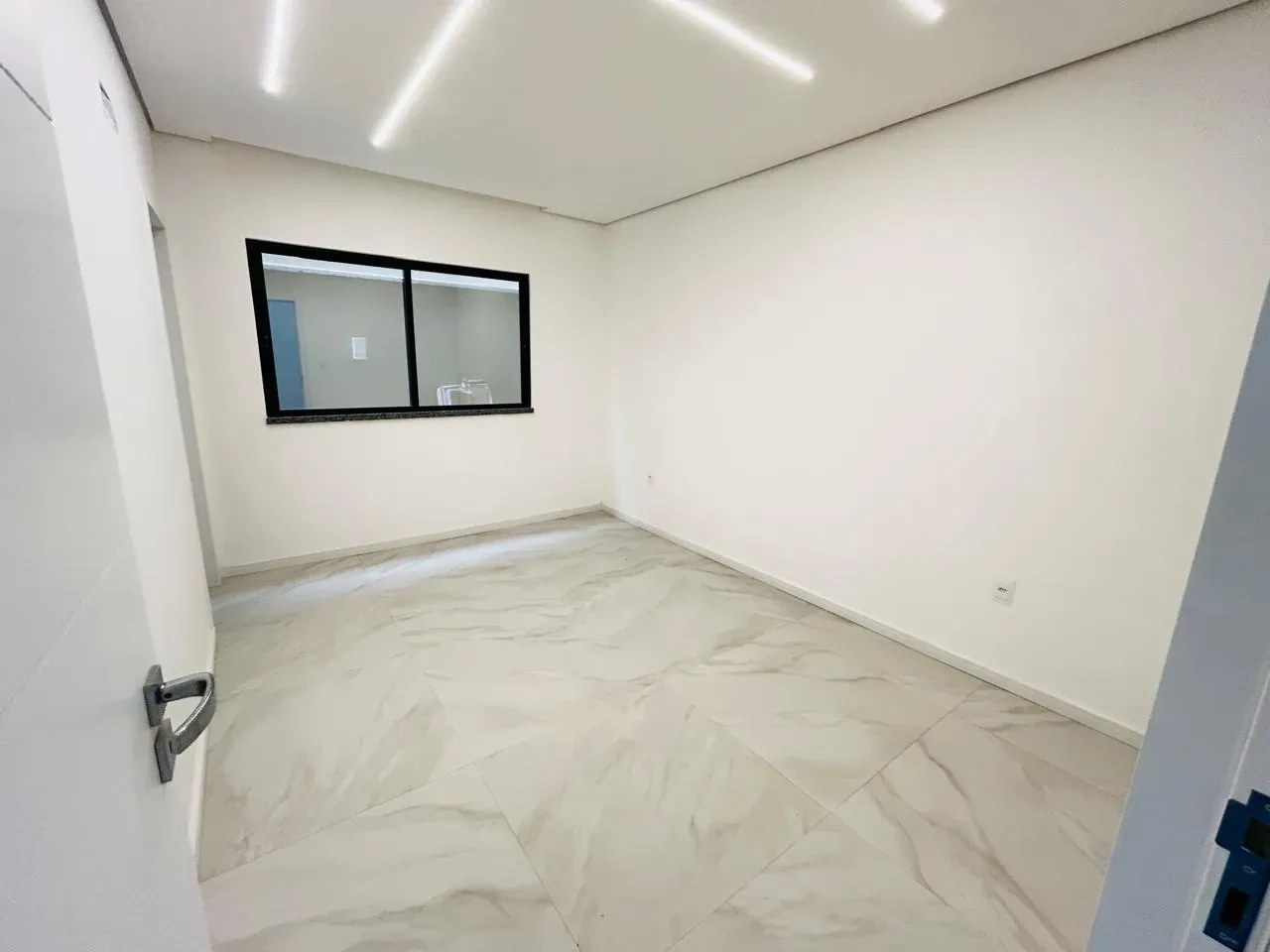 Imagem Casa de Condomínio com 4 Quartos à Venda, 317 m² em Centro - Eusébio