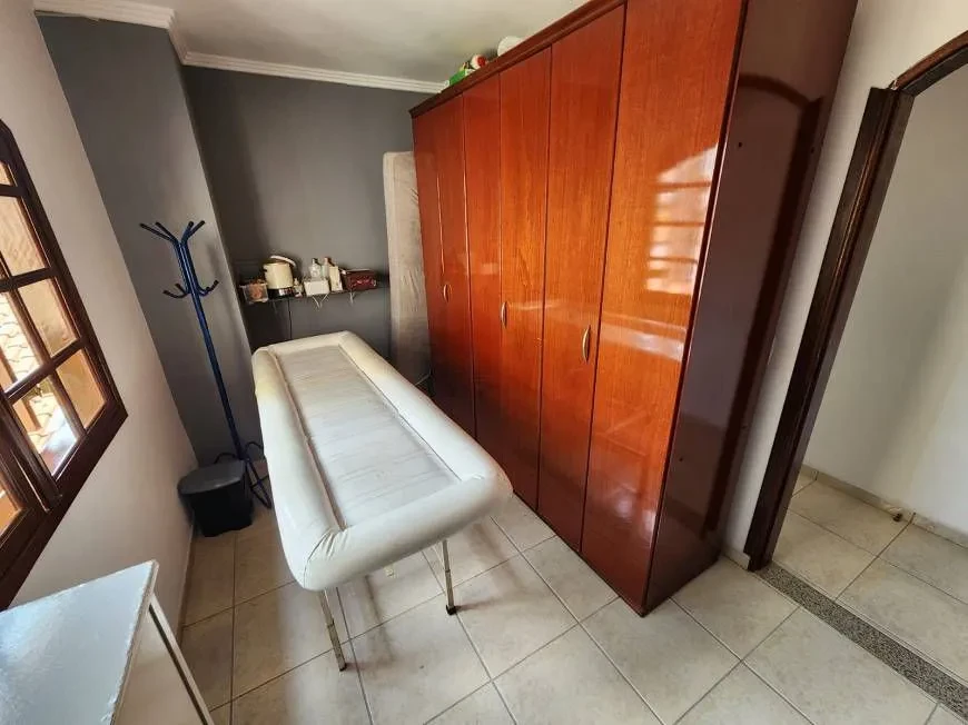 Imagem Sobrado com 4 Quartos à Venda, 480 metro em Cidade Patriarca - São Paulo