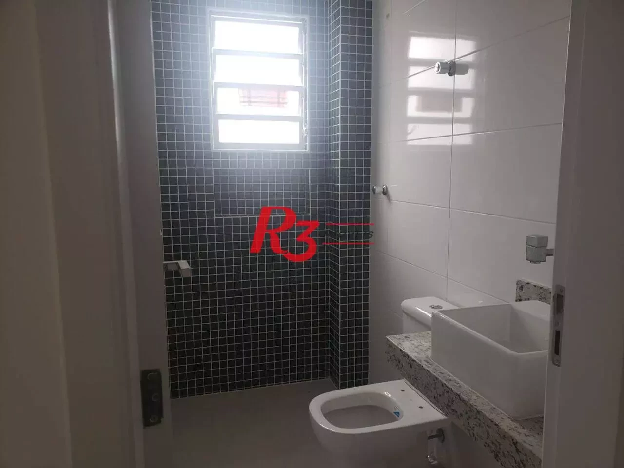 Imagem Casa de Vila com 3 Quartos à Venda, 155 m² em Embaré - Santos