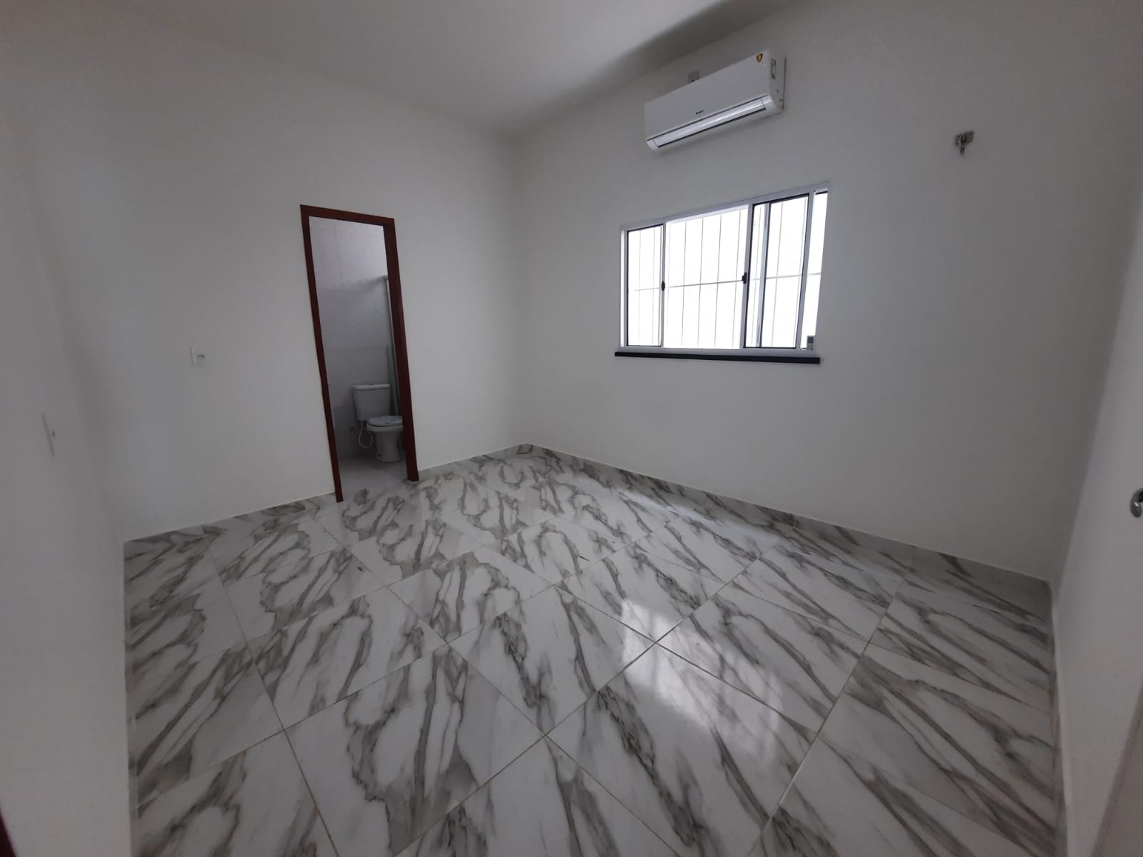 Imagem Casa com 3 Quartos à Venda, 70 m² em Flores - Manaus