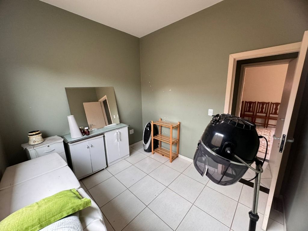 Imagem Casa com 4 Quartos à Venda, 249 m² em Tijuca - Contagem