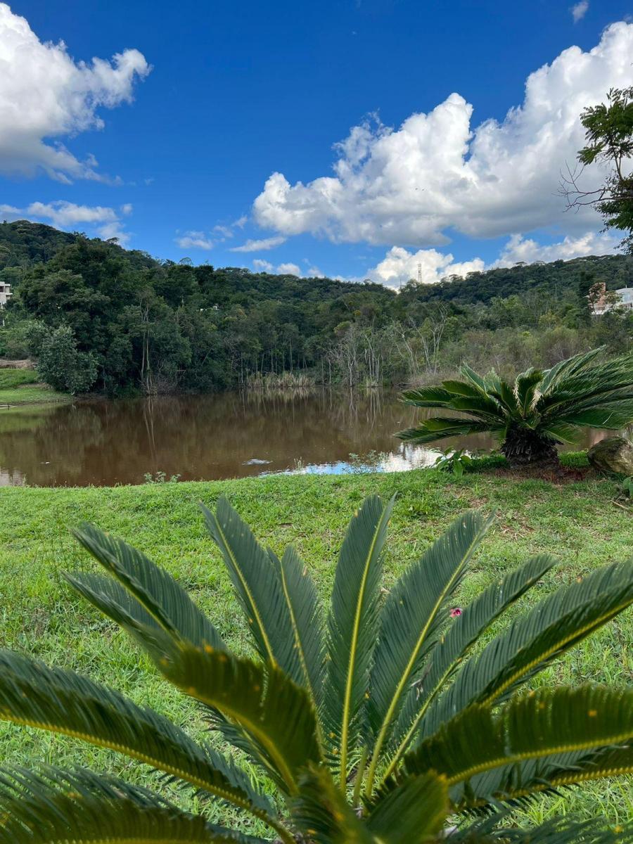 Foto do imóvel: Terreno à Venda, 832 m² em Vale Imperial - Itabirito