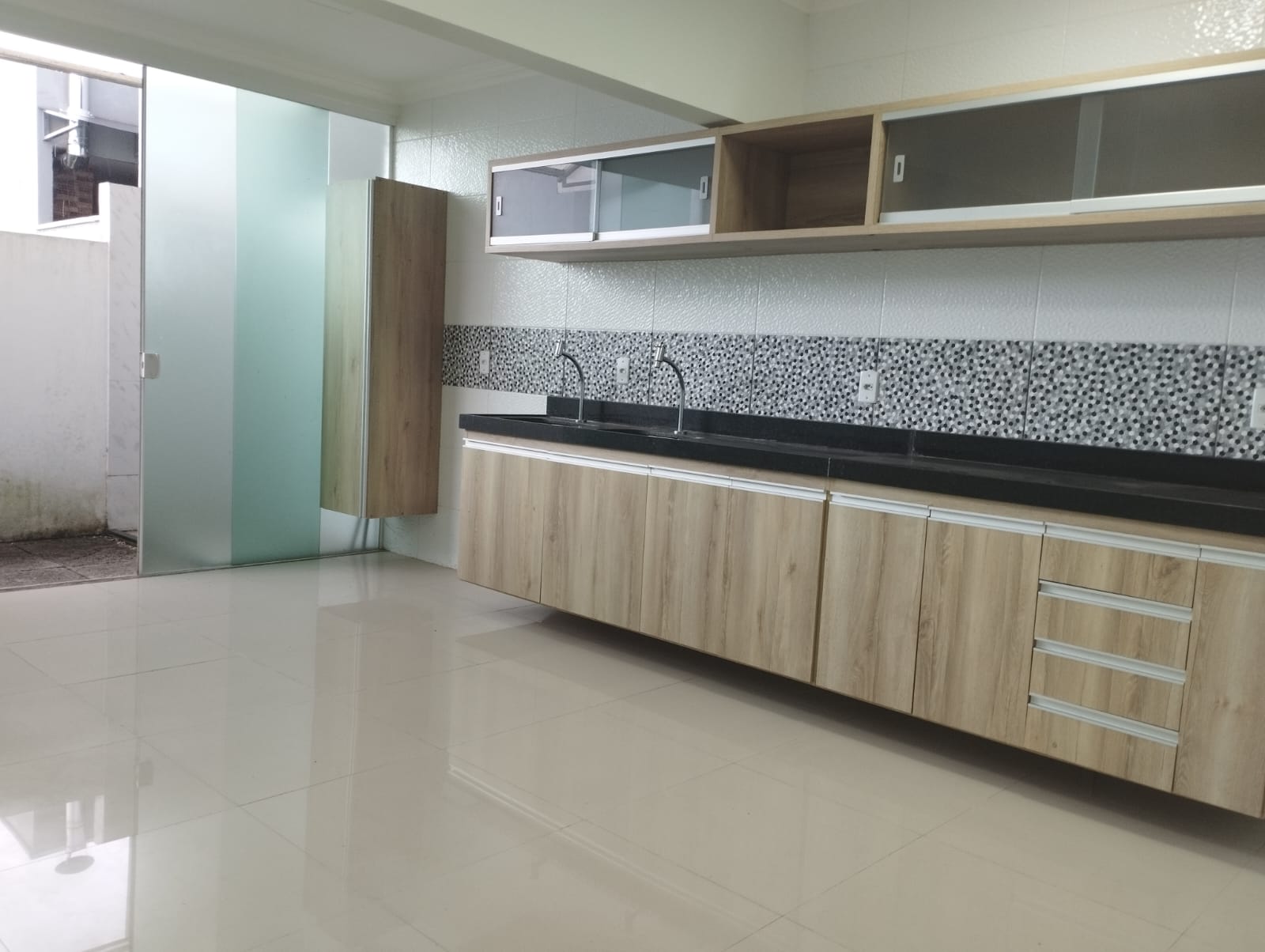 Imagem Casa de Condomínio com 3 Quartos à Venda, 160 m²em Quarenta Horas (Coqueiro) - Ananindeua