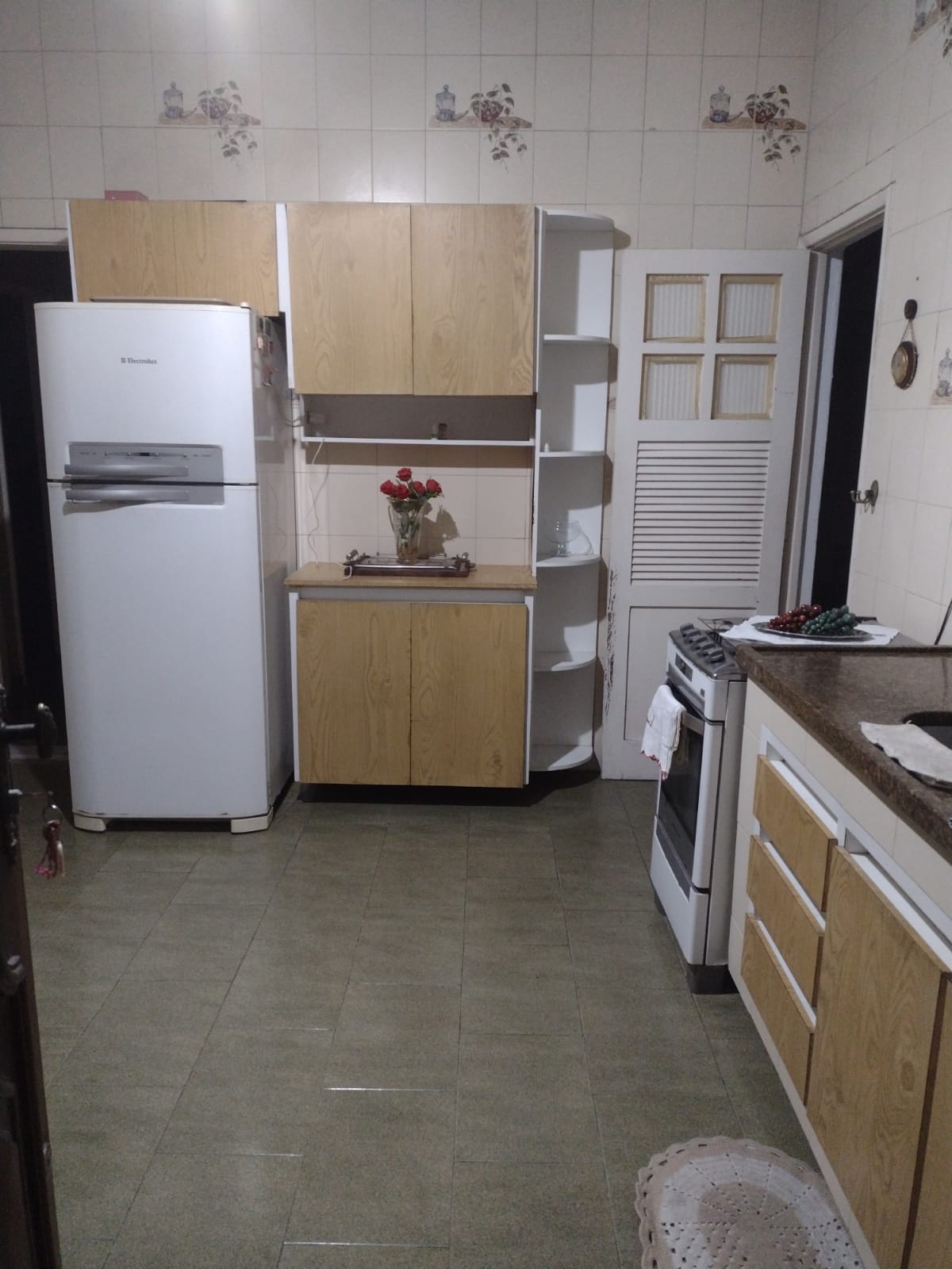 Imagem Casa com 2 Quartos para Alugar, 130 m²em Jardim Guanabara - Rio de Janeiro