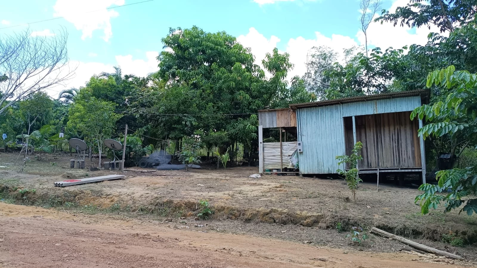 Chácara com 1 Quarto à Venda, 16.000 m² em Área Rural de Itacoatiara - Itacoatiara