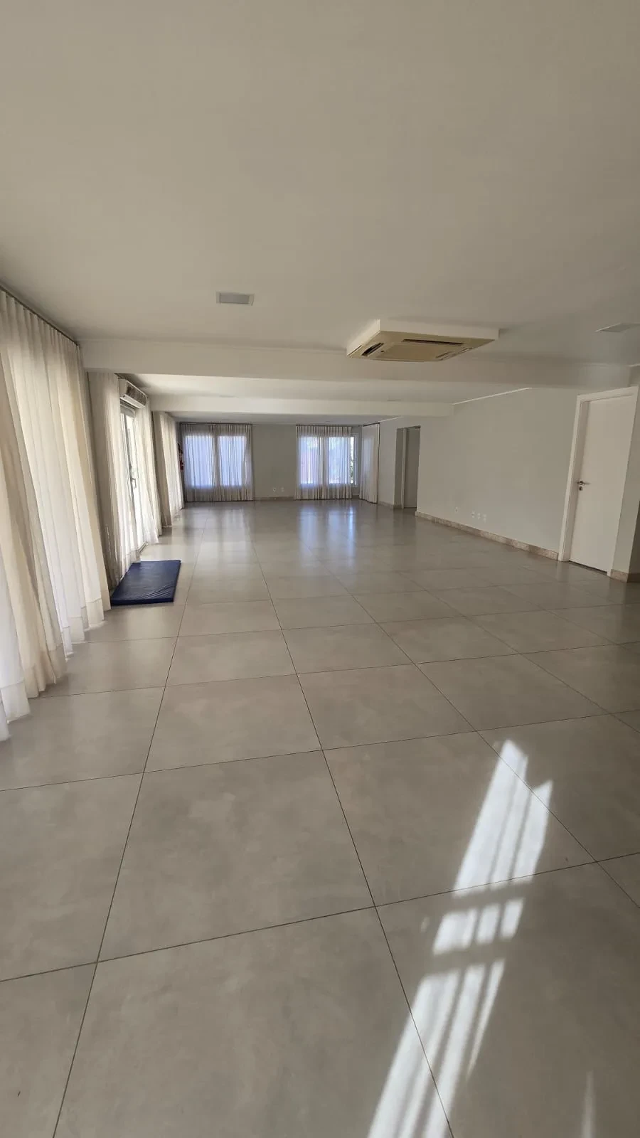 Imagem Casa de Condomínio com 4 Quartos à Venda, 392 m² em Piatã - Salvador