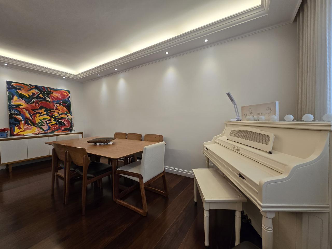 Apartamento com 3 Quartos à Venda, 153 m²em Gonzaga - Santos