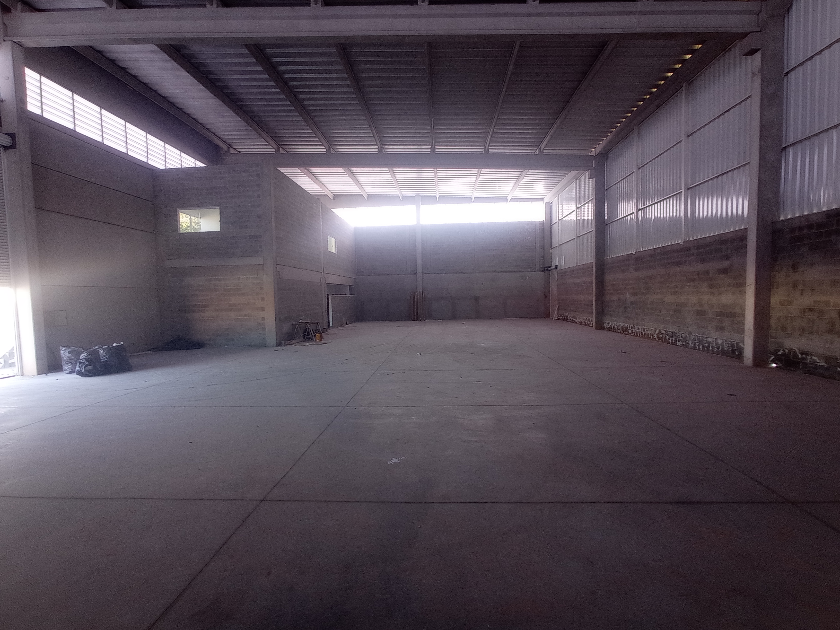 Imagem Galpão para Alugar, 500 m² em Centro - Bom Jesus dos Perdões