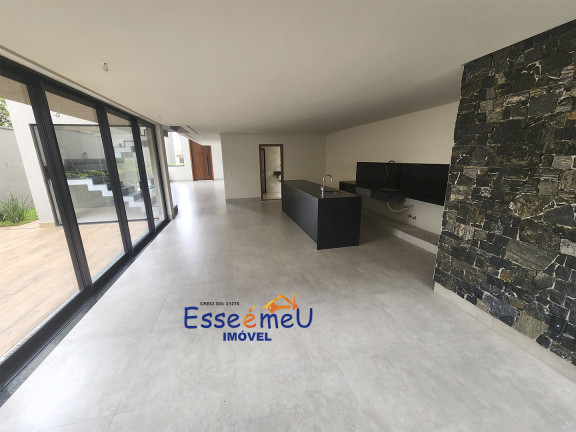 Imagem Casa de Condomínio com 5 Quartos à Venda, 304 m² em Jardins Madri - Goiânia