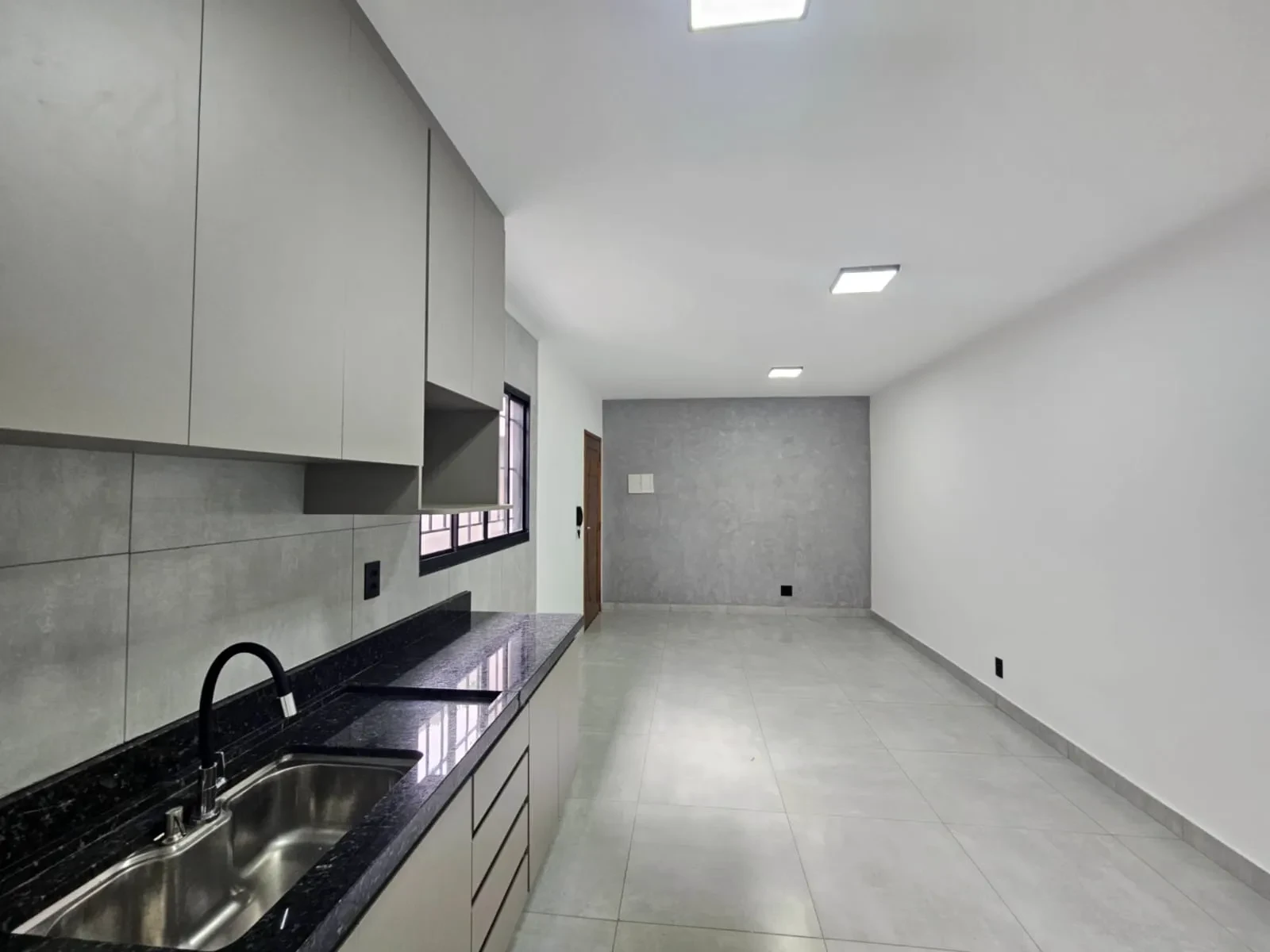 Imagem Casa com 2 Quartos à Venda, 94 m² em Parque Residencial Castelo - Bauru