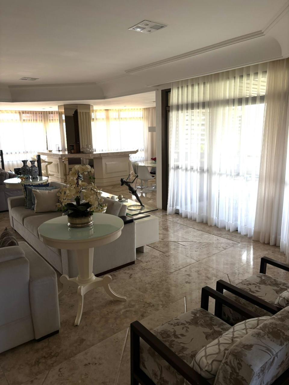 Foto do imóvel: Apartamento com 4 Quartos à Venda, 389 m² em Barreiras - Salvador