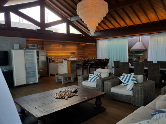 Imagem Casa com 10 Quartos à Venda,  em Porto de Galinhas - Ipojuca