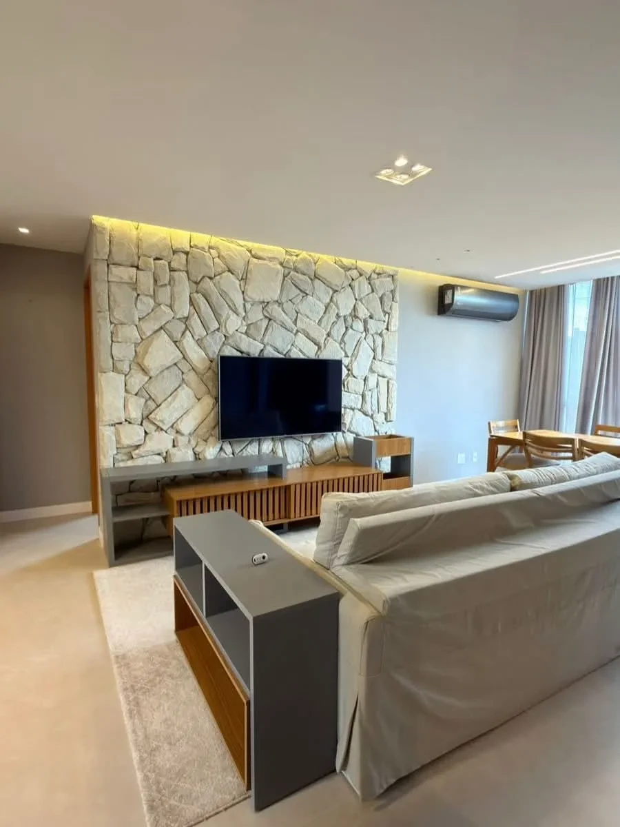 Apartamento com 2 Quartos à Venda ou Locação, 65 m² em Buraquinho - Lauro de Freitas