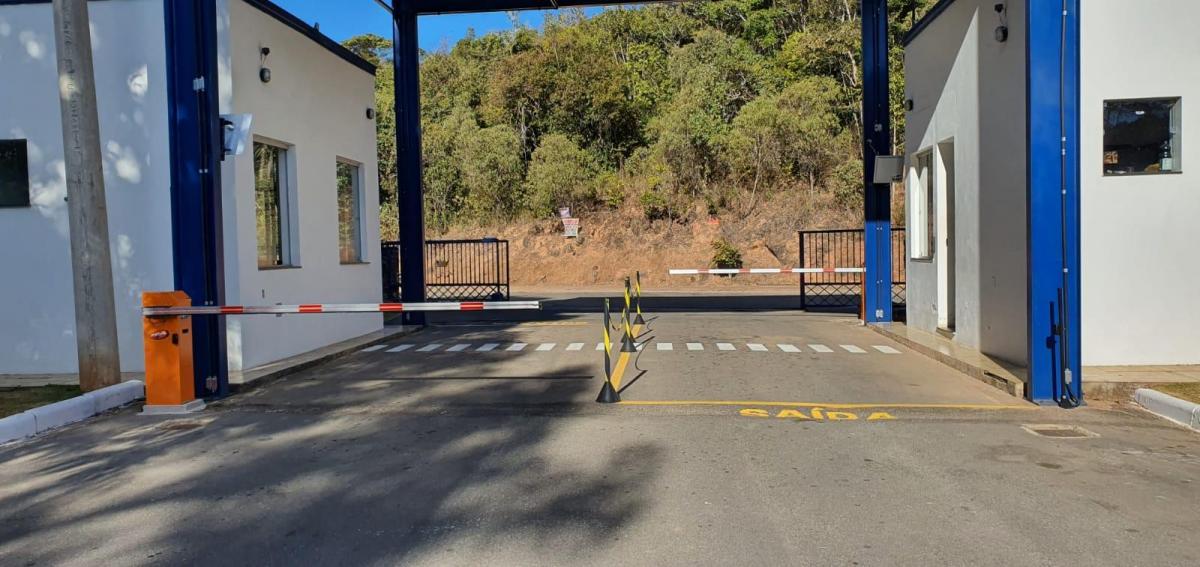 Foto do imóvel: Terreno à Venda, 832 m² em Vale Imperial - Itabirito