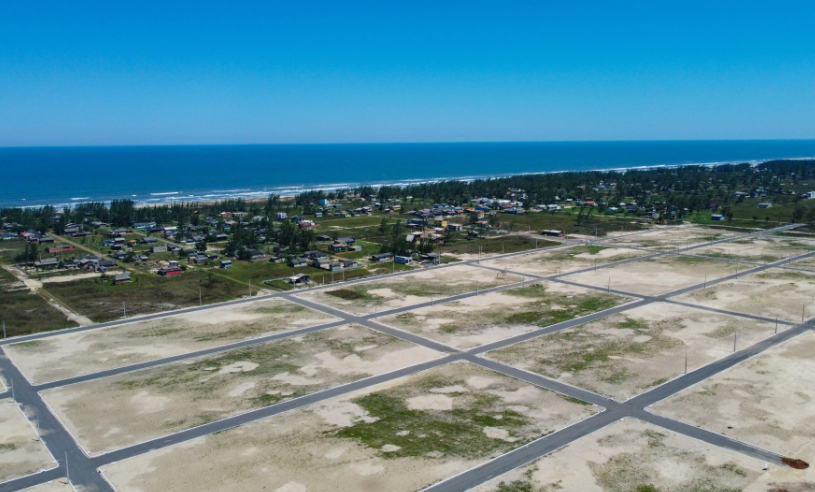 Foto do imóvel: Terreno à Venda, 360 m² em Arroio das Baleias - Balneário Arroio do Silva