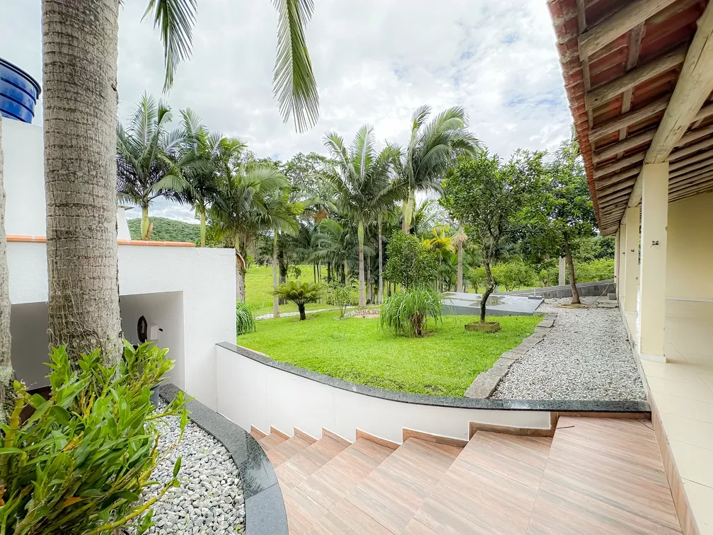 Foto do imóvel: Chácara com 3 Quartos à Venda, 15595 m² em Área Rural de Camboriú - Camboriú