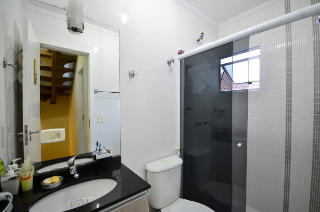 Imagem Sobrado com 3 Quartos à Venda,  em Atuba - Curitiba