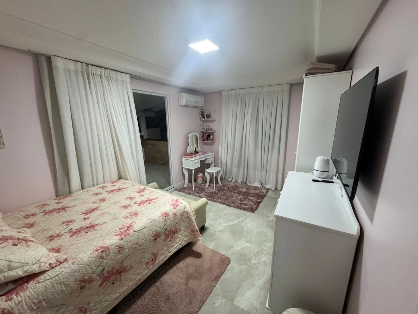 Imagem Casa com 5 Quartos à Venda, 393 m² em Presidente Médici - Chapecó