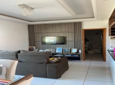 Imagem Apartamento com 2 Quartos à Venda, 63 m²em Jardim Holanda - Uberlândia