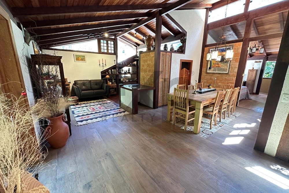 Imagem Casa de Condomínio com 5 Quartos à Venda, 502 m² em Corrêas - Petrópolis