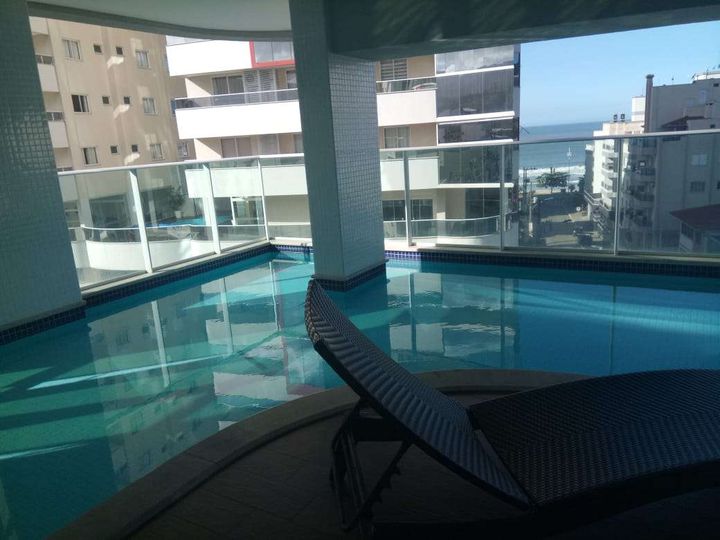 Imagem Apartamento com 4 Quartos à Venda, 220 m² em Itapema