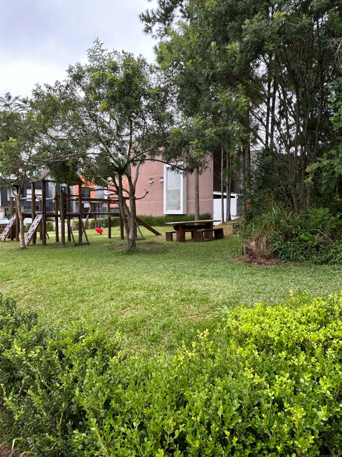 Foto do imóvel: Casa de Condomínio com 3 Quartos à Venda, 214 m² em Santa Cândida - Curitiba