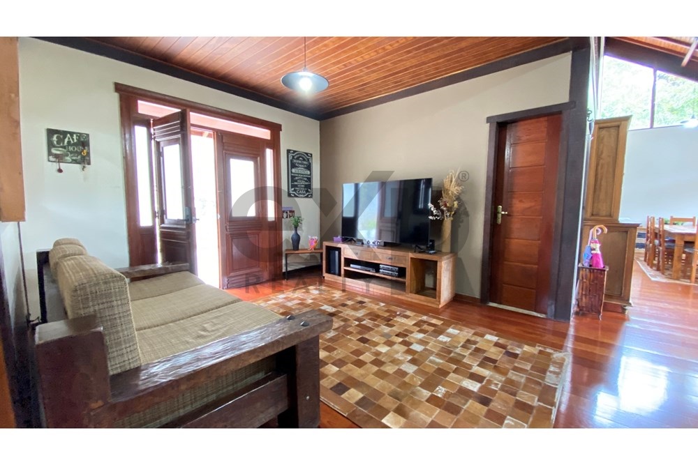 Foto do imóvel: Casa de Condomínio com 5 Quartos à Venda, 317 m² em Itaipava - Petrópolis