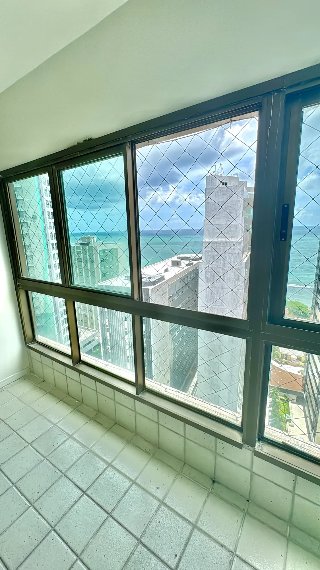 Imagem Apartamento com 2 Quartos à Venda ou Locação, 86 metros em Boa Viagem - Recife