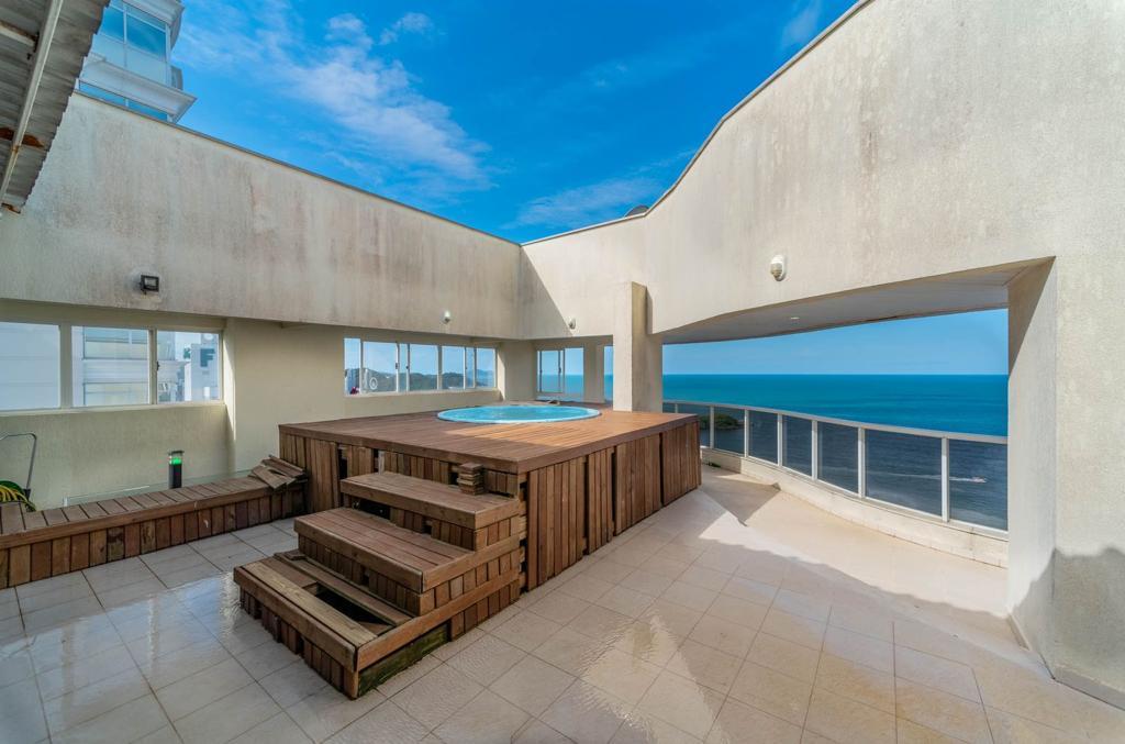 Imagem Cobertura com 5 Quartos à Venda, 539 m²em Centro - Balneário Camboriú