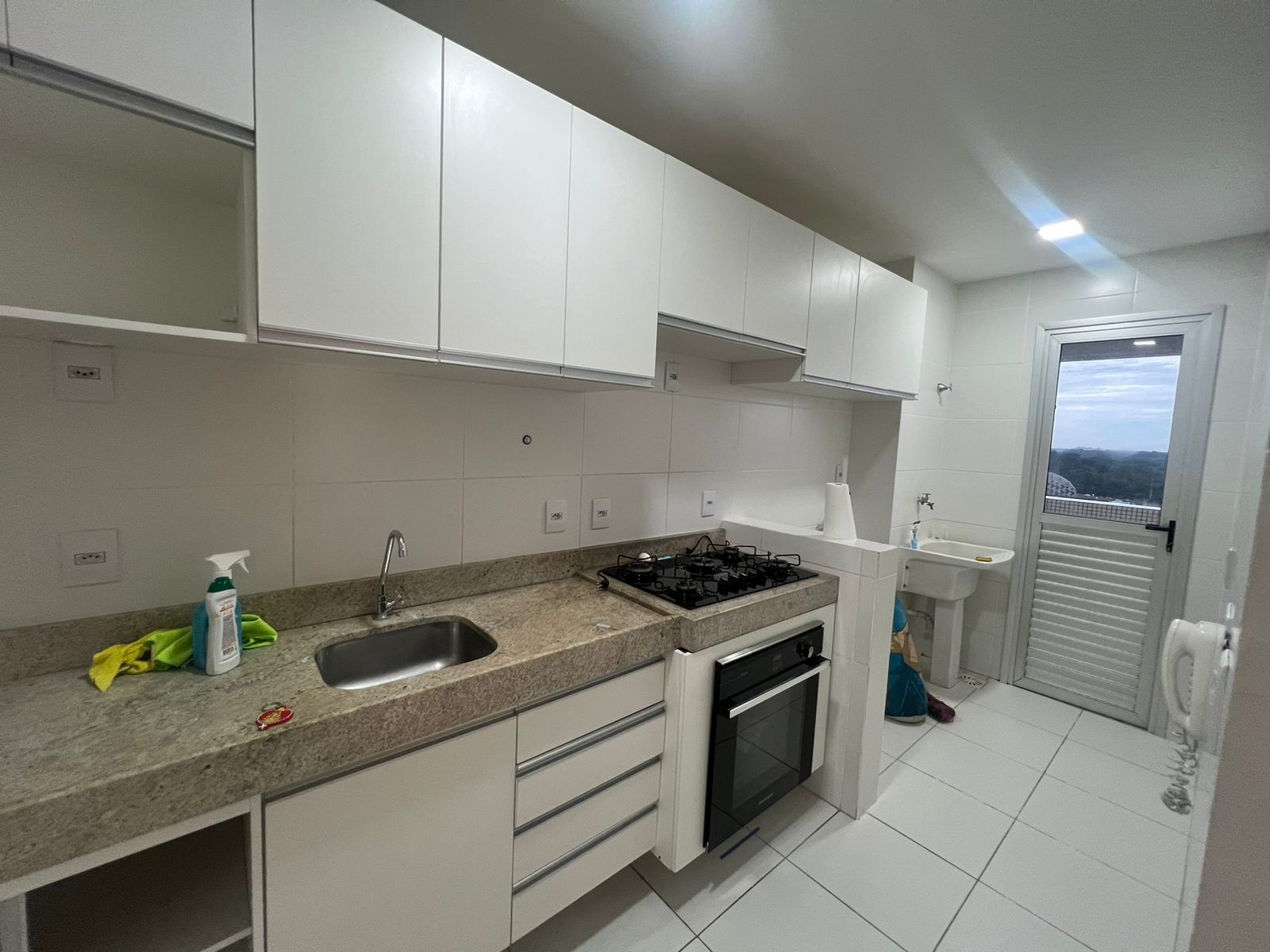 Imagem Cobertura com 3 Quartos à Venda ou Locação, 133 m²em Val-de-Cães - Belém
