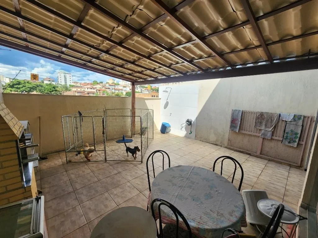 Imagem Casa com 3 Quartos à Venda, 137 m² em Planalto - Belo Horizonte