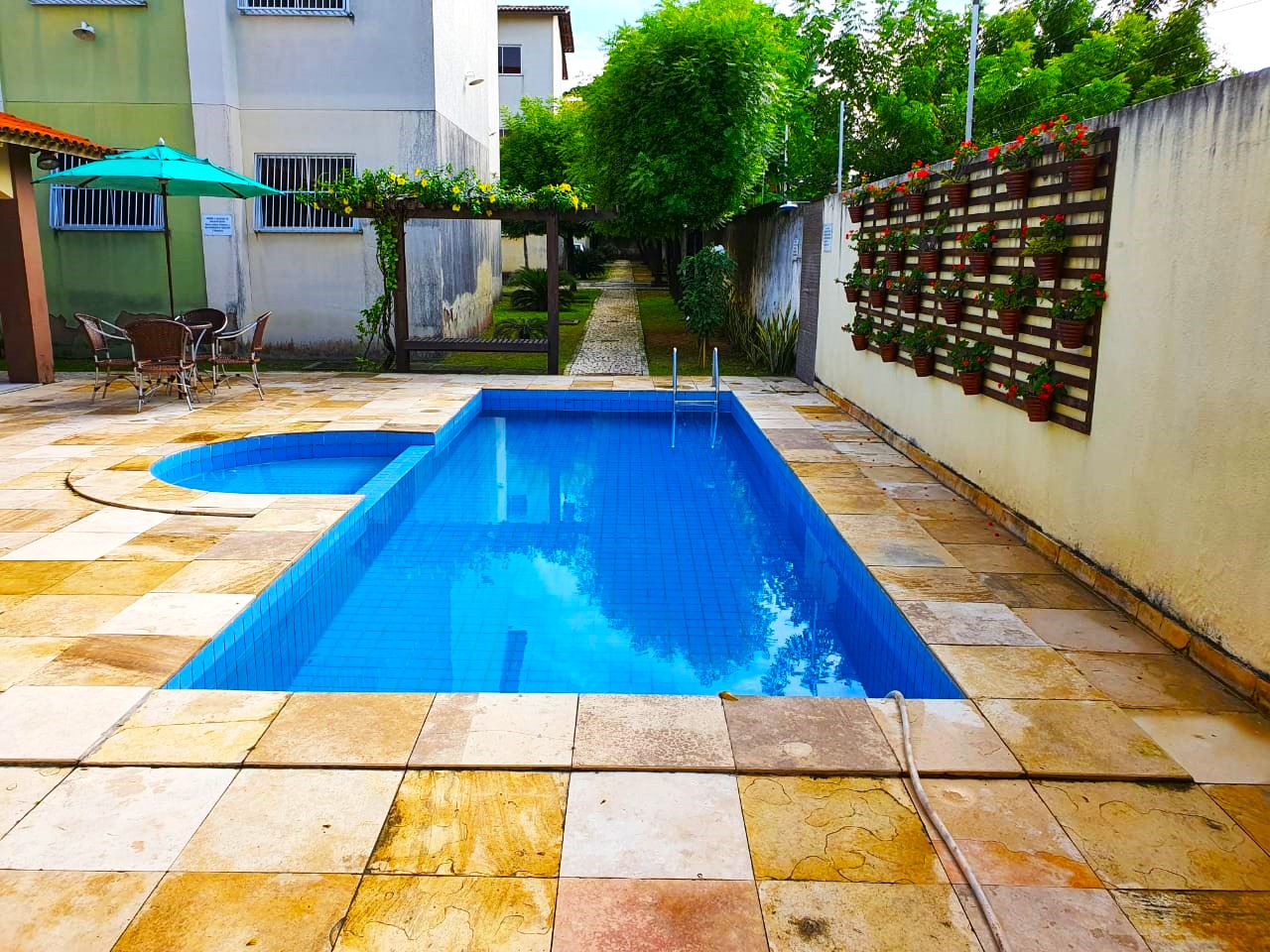 Imagem Apartamento com 2 Quartos à Venda, 55 m²em Itaperi - Fortaleza