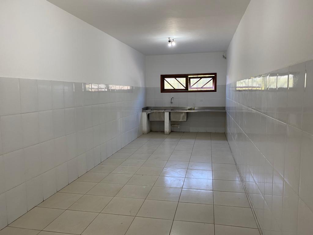 Foto do imóvel: Galpão para Alugar, 1.300 m² em Jardim Henriqueta - Taboão da Serra