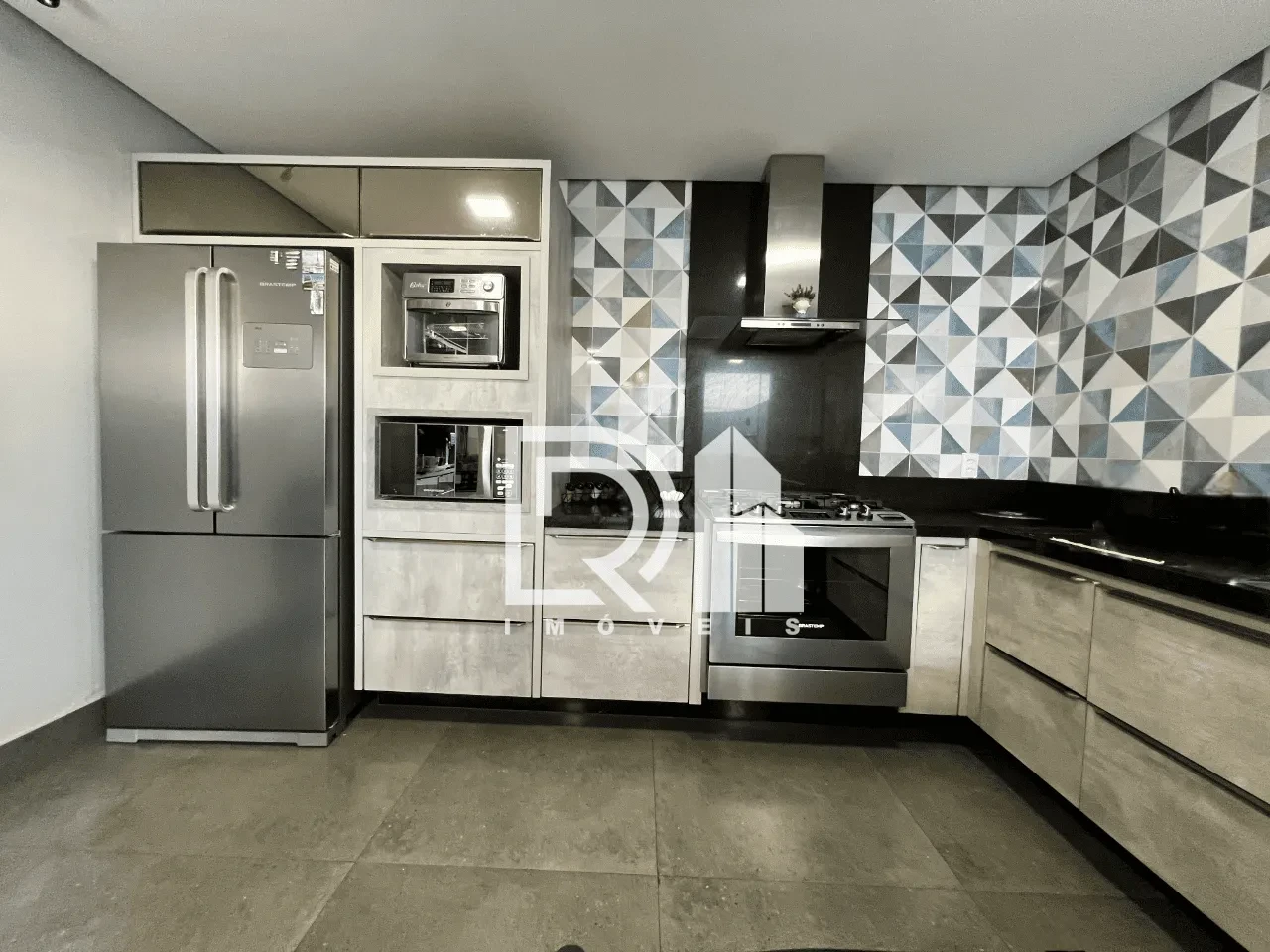Imagem Casa de Condomínio com 4 Quartos à Venda, 400 metro em Setor Habitacional Vicente Pires - Brasília